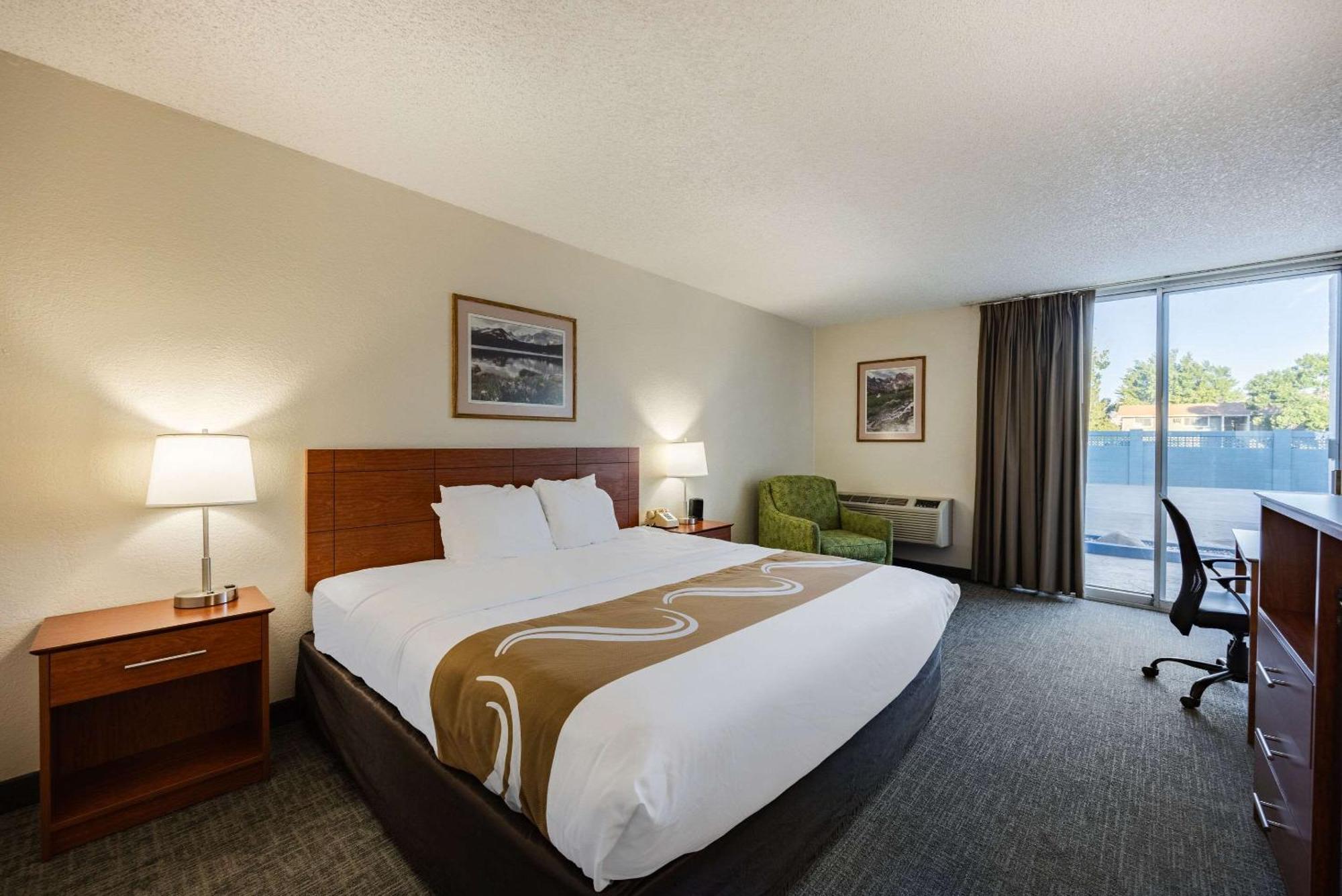 Quality Inn & Suites Canon City Exterior photo