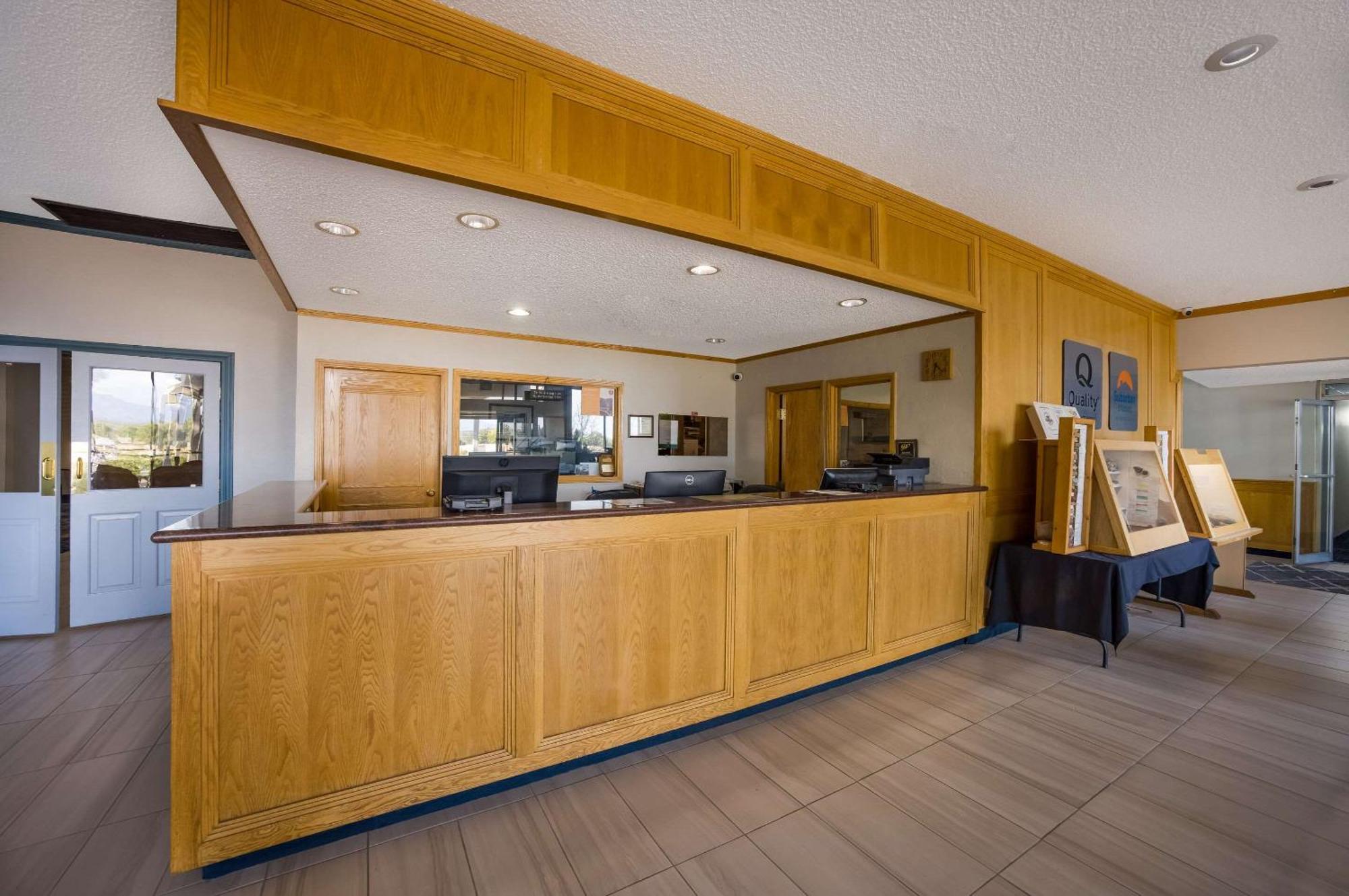 Quality Inn & Suites Canon City Exterior photo