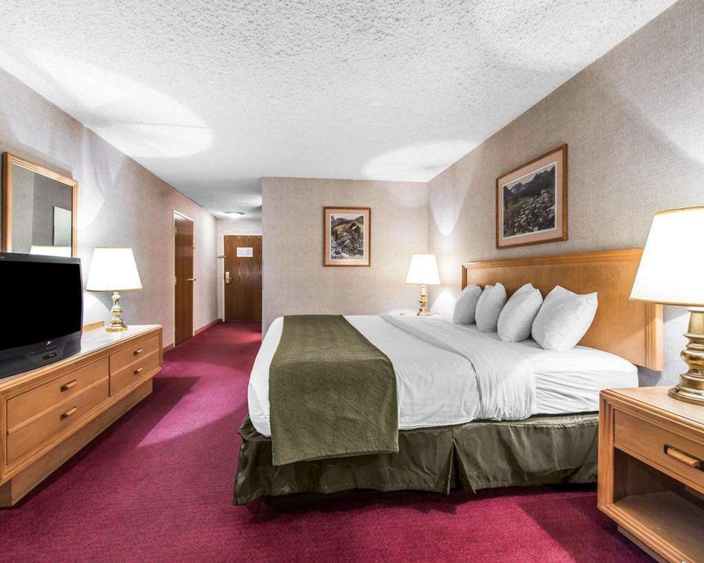 Quality Inn & Suites Canon City Room photo